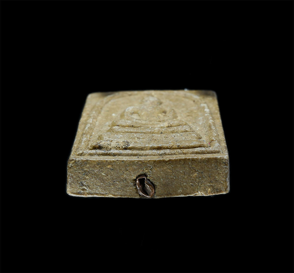 3.jpg - พระสมเด็จเนื้อผงพุทธคุณ ผสมว่าน ฝังตะกรุด หลังเรียบ พระเก่าสวย มวลสารดี | https://kamulet.in.th