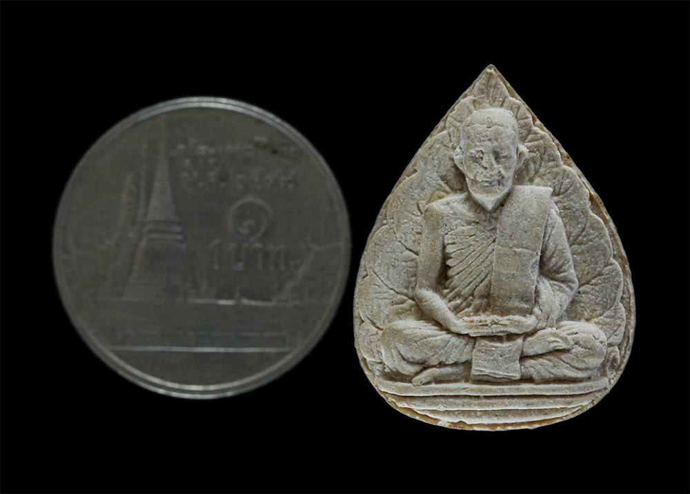 3.jpg - พระผงรูปใบโพธิ์ หลวงปู่ม่น ธัมมจิณโณ(พระครูสุจิณธรรมวิมล) วัดเนินตามาก ต.โคกเพลาะ อ.พนัสนิคม จ.ชลบุรี ปี2533 เนื้อผงพุทธคุณ ผงว่าน พระเก่าสวย มวลสารดี [..] | https://kamulet.in.th