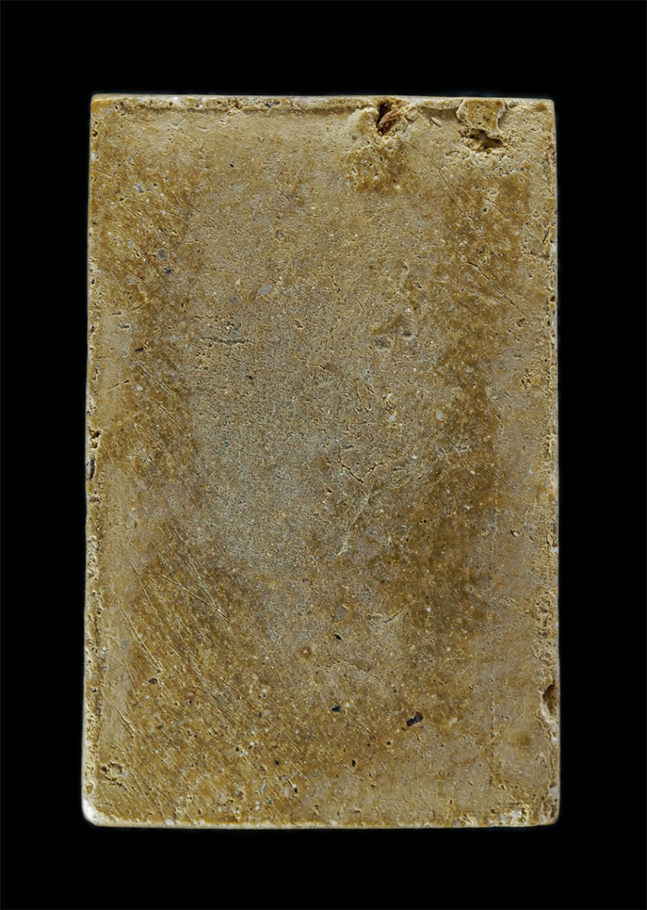 2.jpg - พระสมเด็จพิมพ์ใหญ่ หลังเรียบ เนื้อผงพุทธคุณ ผงว่าน พระเกจิสร้าง พระเก่าสวย มวลสารดี | https://kamulet.in.th