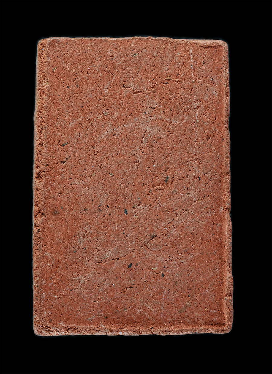 2.jpg - พระสมเด็จ เนื้อผงดิน ผงว่านสีแดง หลังเรียบ พระเก่าพิมพ์สวยมาลสารดี | https://kamulet.in.th