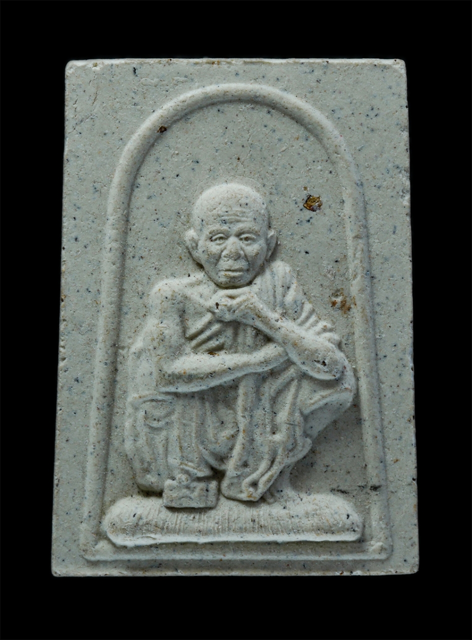 1.jpg - พระผงหลวงพ่อคูณ ปริสุทโธ ยันต์ดวงเศรษฐี รุ่นฉลองพิพิธภัณฑ์ คูณ86 ปี พ.ศ.2552 วัดบ้านไร่ อ.ด่านขุนทด จ.นครราชสีมา เนื้อผงพุทธคุณ ผงว่าน | https://kamulet.in.th