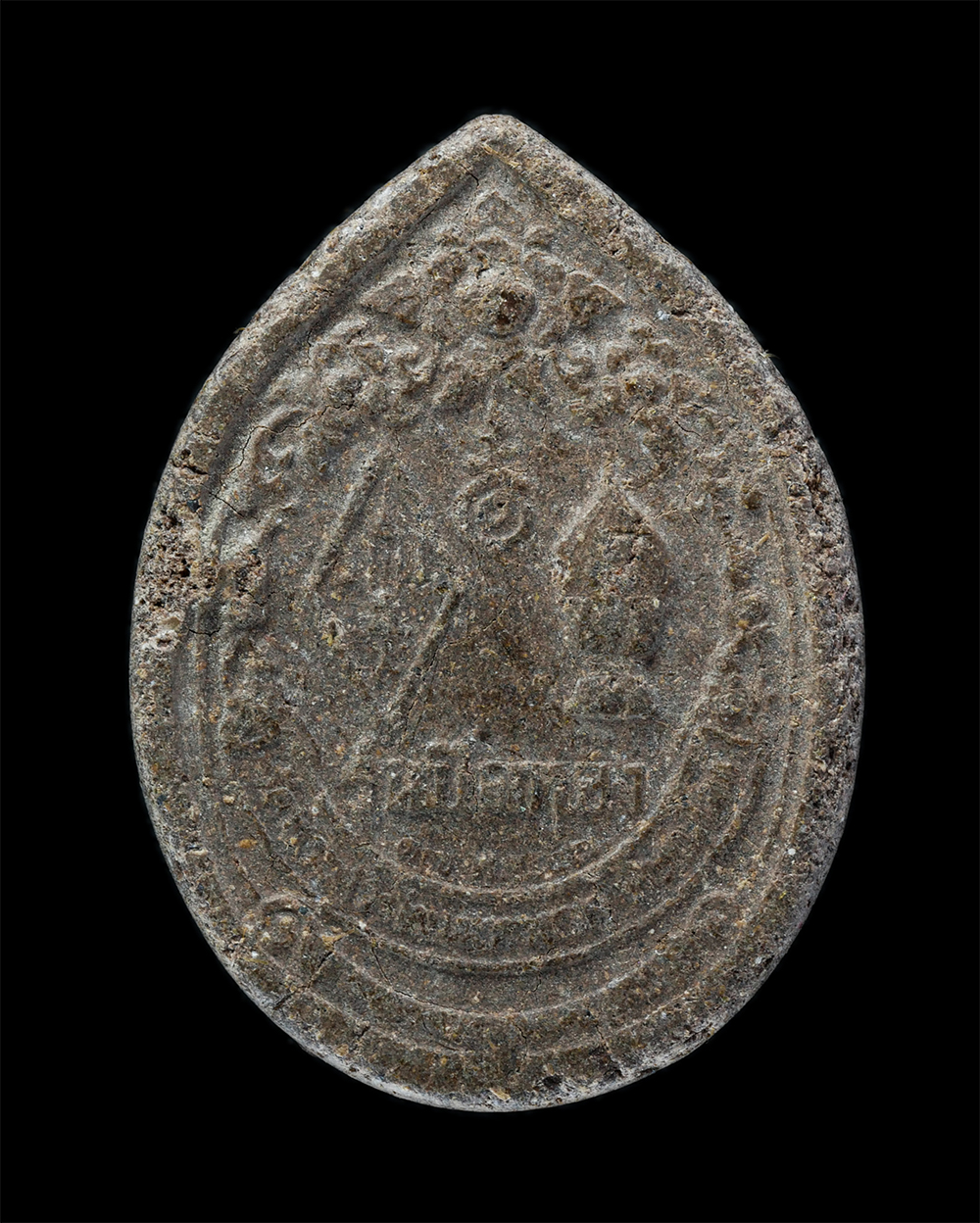 2.jpg - พระพุทธชินราชเนื้อผง รุ่นปิดทอง สร้างปี 2547 พระเทพรัตนกวี เจ้าอาวาสรูปปัจจุบัน วัดพระศรีรัตนมหาธาตุวรมหาวิหาร จ.พิษณุโลก ได้นำแผ่นน้ำรักและทองที่ลอกอ [..] | https://kamulet.in.th