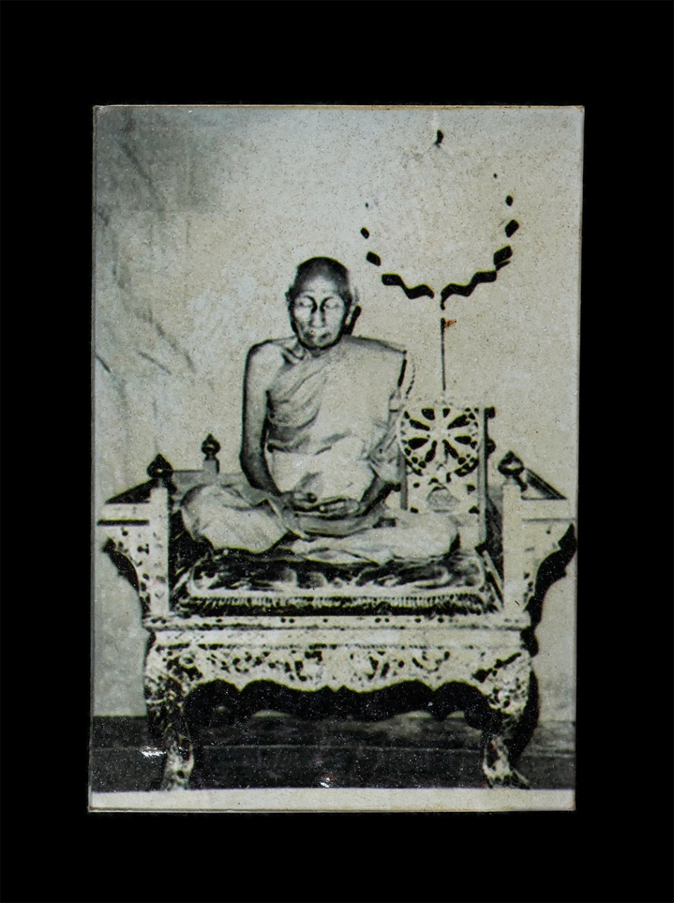 1.jpg - รูปถ่ายพัดยศหลังยันต์ หลวงปู่ทาบ นครปุญฺโญ วัดกระบกขึ้นผึ้ง อ.บ้านคาย จ.ระยอง ห้องภาพแสงทิพย์ ระยอง พระเกจิชื่อดัง พุทธาคมเข้มขลัง ต้นตำหรับสีผึ้งเขีย [..] | https://kamulet.in.th