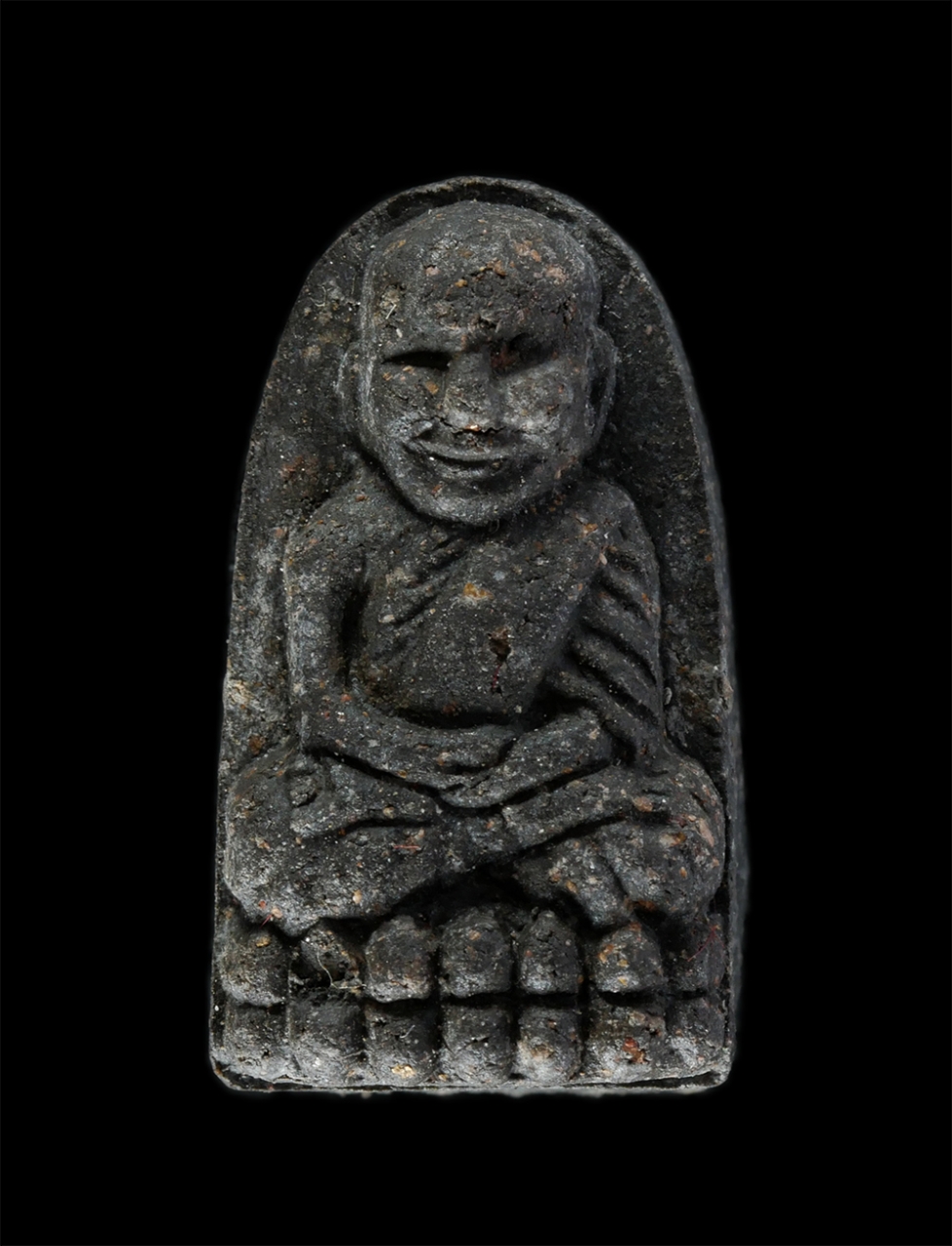 1.jpg - หลวงปู่ทวดเนื้อว่านผสมผงเหล็กไหล พิมพ์พระรอด วัดห้วยมงคล​ จ.ประจวบคีรีขันธ์ ปี2537 พระเก่าสวย มวลสารดี พุทธคุณรอบด้าน เด่นแคล้วคลาด ปลอดภัย พร้อมกล่อง [..] | https://kamulet.in.th