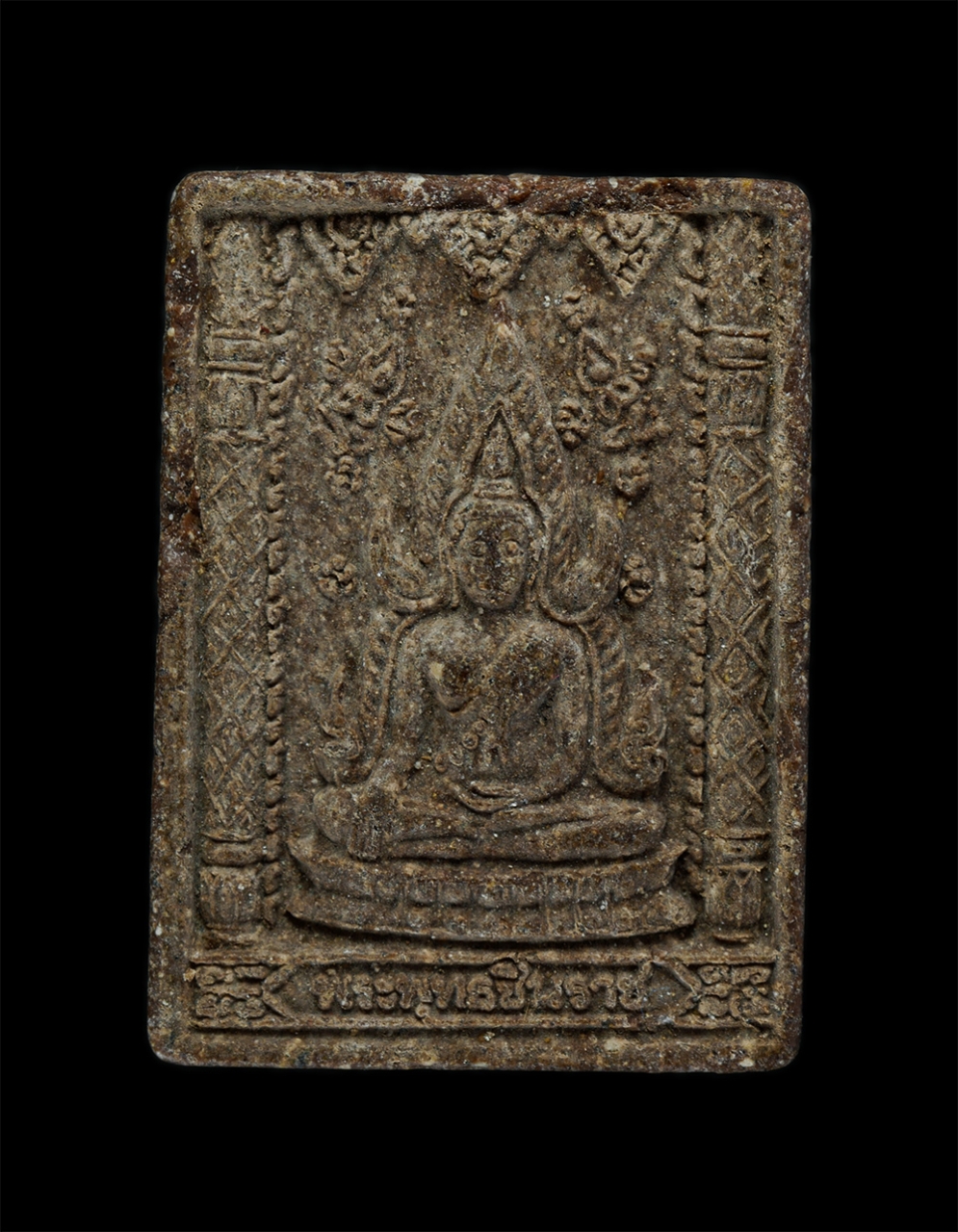 1.jpg - พระพุทธชินราชเนื้อผง รุ่นปิดทอง สร้างปี 2547 พระเทพรัตนกวี เจ้าอาวาส วัดพระศรีรัตนมหาธาตุวรมหาวิหาร จ.พิษณุโลก ได้นำแผ่นน้ำรักและทองที่ลอกออกจากองค์พร [..] | https://kamulet.in.th