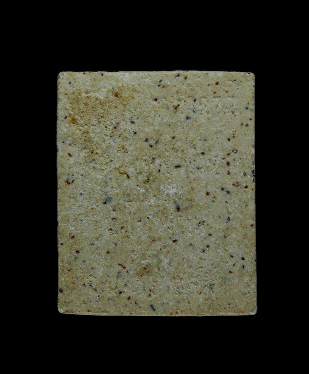 2.jpg - นางกวักคู่ หลวงพ่อนิยม สุภัทโท วัดป่าหลักร้อย จ นครราชสีมา เนื้อผงพุทธคุณ | https://kamulet.in.th