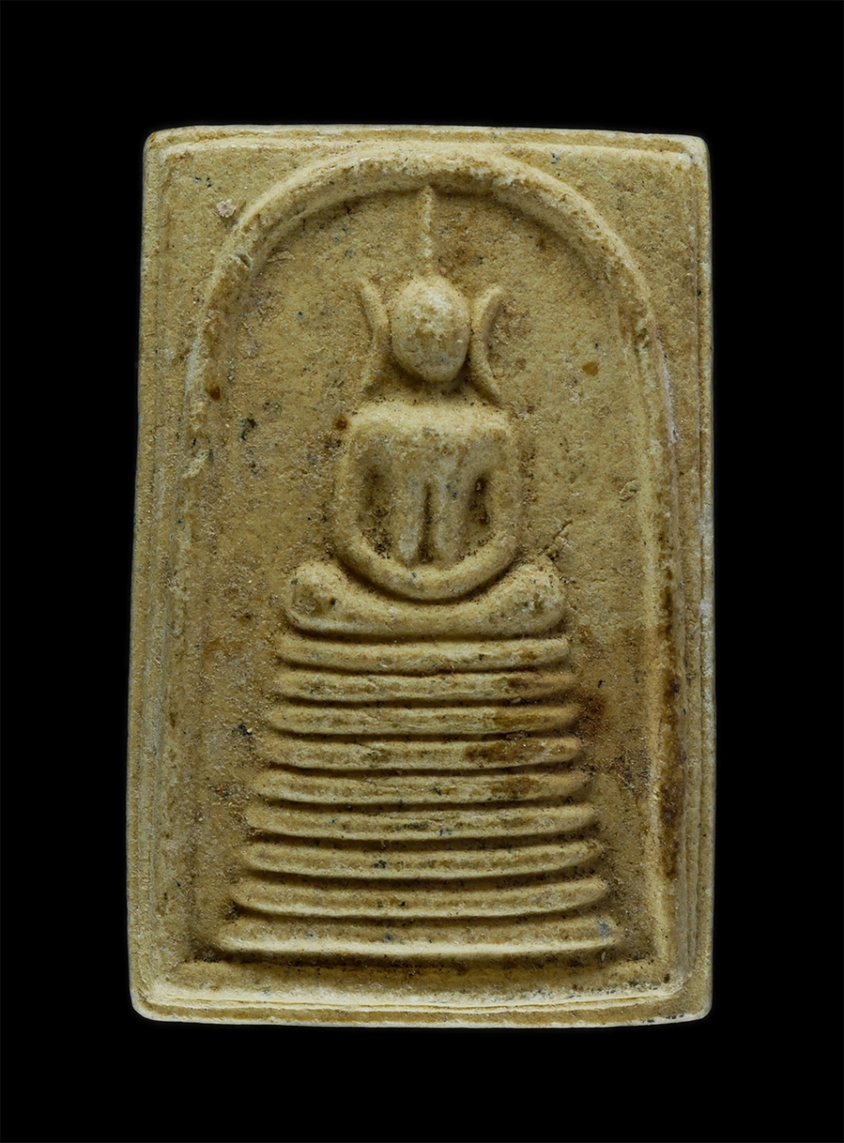 1.jpg - พระสมเด็จ 9 ชั้น หลังยันต์ หลวงปู่คง วัดบ้านถนน ต.หัวถนน อ. นางรอง จ. บุรีรัมย์ เนื้อผงพุทธคุณ ผงว่าน พระเก่ายันต์สวยเข้มขลัง มวลสารดี น่าเก็บะสมบูชา | https://kamulet.in.th