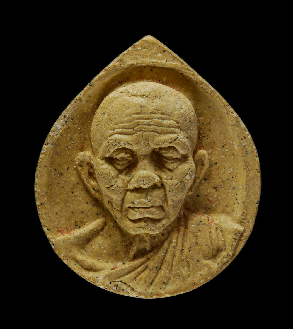 1.jpg - พระผงหลวงพ่อเขียนศักดิ์สิทธิ์ รุ่นสร้างวิหาร วัดโพธฺ์ทอง อ.สรรคบุรี จ.ชัยนาท เนื้อผงพุทธคุณ ผงว่าน พระเก่าสวย มวลสารดี  | https://kamulet.in.th