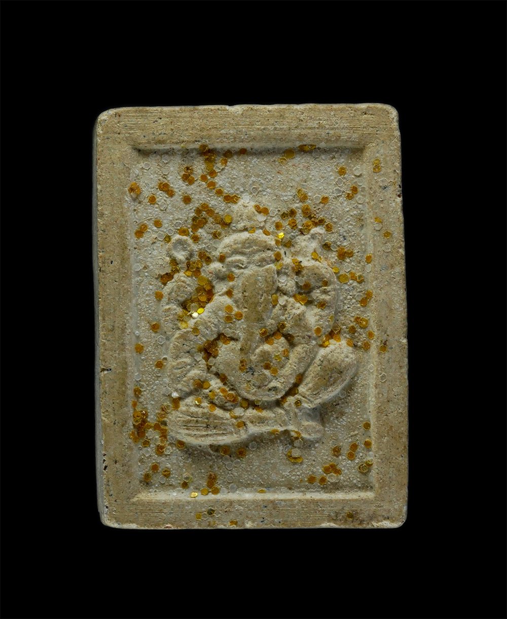 2.jpg - เศียรพ่อแก่ หลังพระพิฆเณศวร เนื้อผงเก่าสวย | https://kamulet.in.th