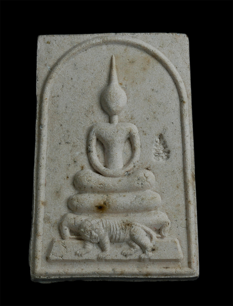 4.jpg - พระสมเด็จขี่เสือ เนื้อผงพรายกุมารหลังยันต์ห้า ฝังตะกรุดทองแดง ปี 2553 หลวงพ่อสาคร มนูญโญ วัดหนองกรับ อ.บ้านค่าย จ.ระยอง หมายเลข 140 | https://kamulet.in.th