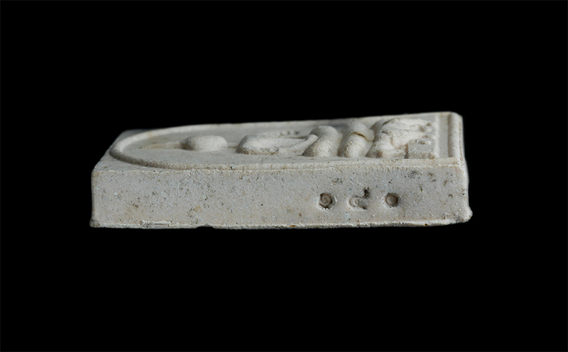 6.jpg - พระสมเด็จขี่เสือ เนื้อผงพรายกุมารหลังยันต์ห้า ฝังตะกรุดทองแดง ปี 2553 หลวงพ่อสาคร มนูญโญ วัดหนองกรับ อ.บ้านค่าย จ.ระยอง หมายเลข 140 | https://kamulet.in.th