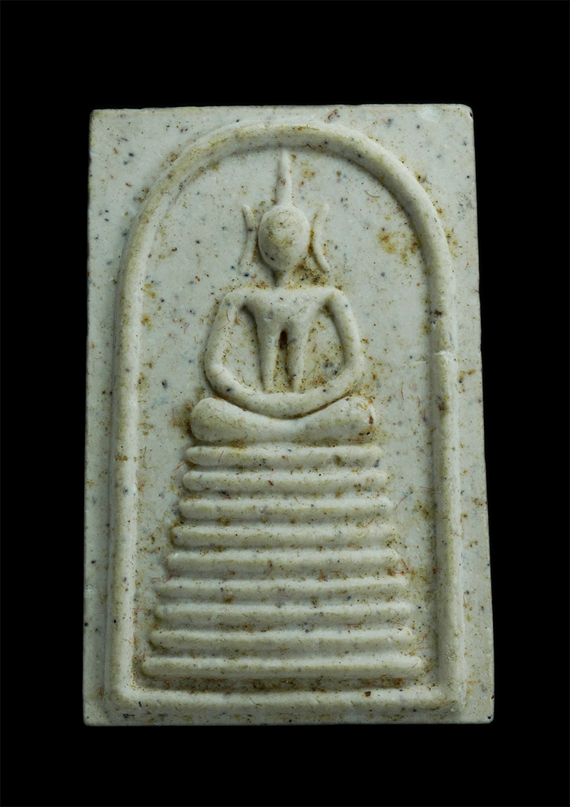 1.jpg - พระสมเด็จเกศไชโย ๙ ชั้น สมเด็จญาณสังวร สมเด็จพระสังฆราช หลังพระนามย่อและตราสัญลักษณ์ ญสส. เนื้อผงเกษร ปี ๒๕๓๖ วัดบวรนิเวศวิหาร | https://kamulet.in.th