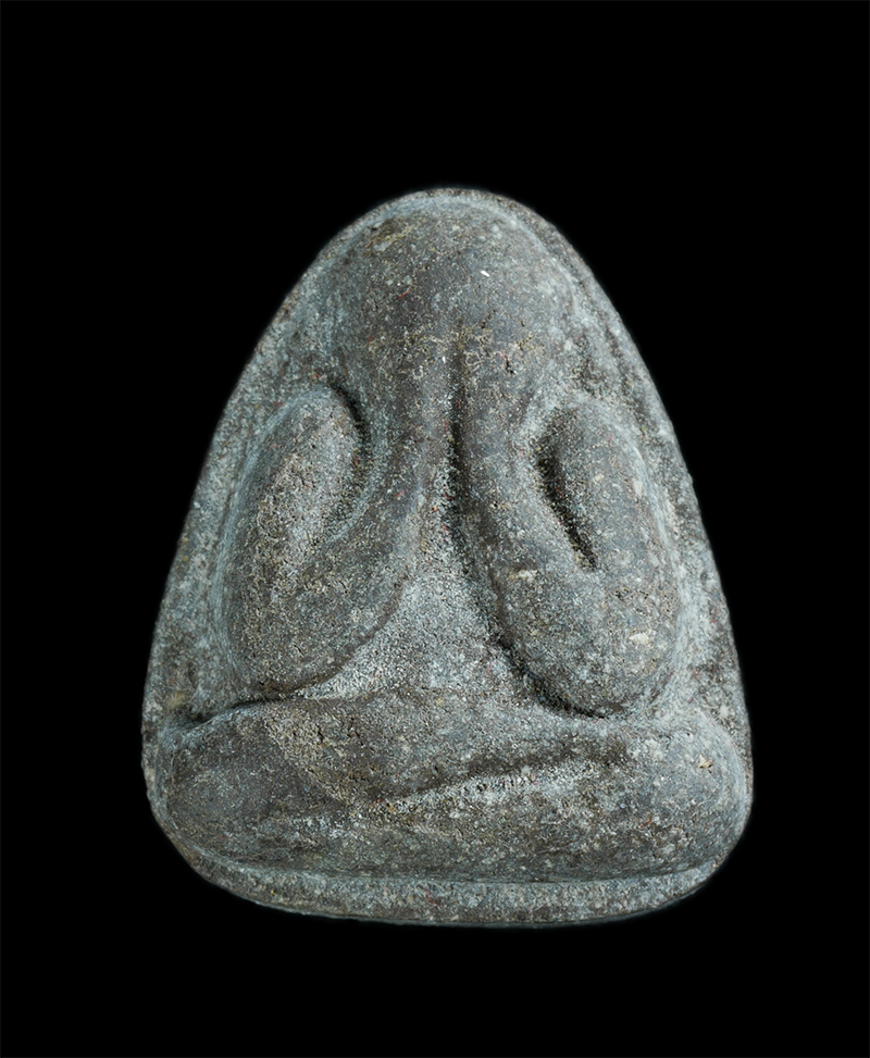 1.jpg - พระปิดตามหาลาภ ครูบาเที่ยงธรรม สำนักเวฬุวัน อ.พยุห์ จ.ศรีสะเกษ ล้อพิมพ์พระปิดตา รุ่นแรก หลวงปู่หมุน พ.ศ.2542 เนื้อผงใบลาน ว่าน 108 หลังเรียบ นำเข้าพิธ [..] | https://kamulet.in.th