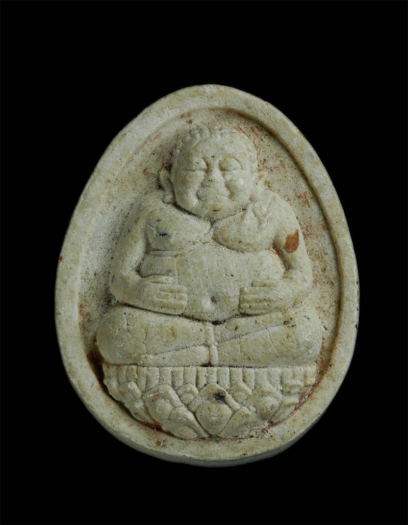 1.jpg - พระผงสังกัจจายน์ หลังยันต์ พระเก่าเนื้อสวย | https://kamulet.in.th