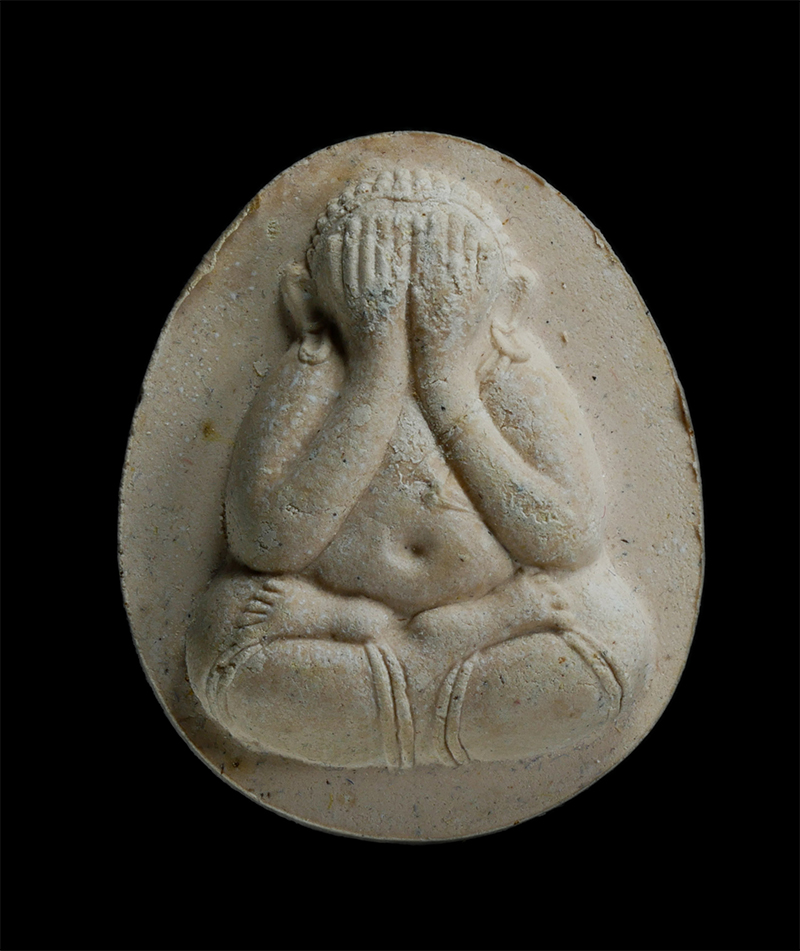 1.jpg - พระปิดตาสาริกาเงินล้าน หลวงพ่อฟู อติภัทโท วัดบางสมัคร จ.ฉะเชิงเทรา เนื้อผงว่านสบู่เลือด ฝังตะกรุดเงิน ปี2556 สร้าง 1999 องค์ หมายเลยสวย 81 พระเก่าสวย  [..] | https://kamulet.in.th