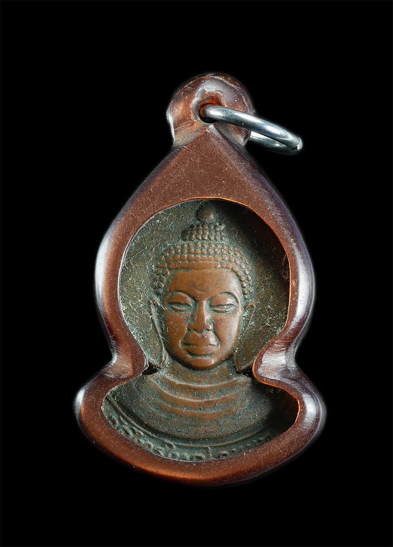 0.jpg - เหรียญหน้าอินเดีย หลังเรียบ หลวงพ่อทองคำ วัดไทรใหญ่ จ.นนทบุรี ปี2500 เลี่ยมเก่าเดิมๆ | https://kamulet.in.th