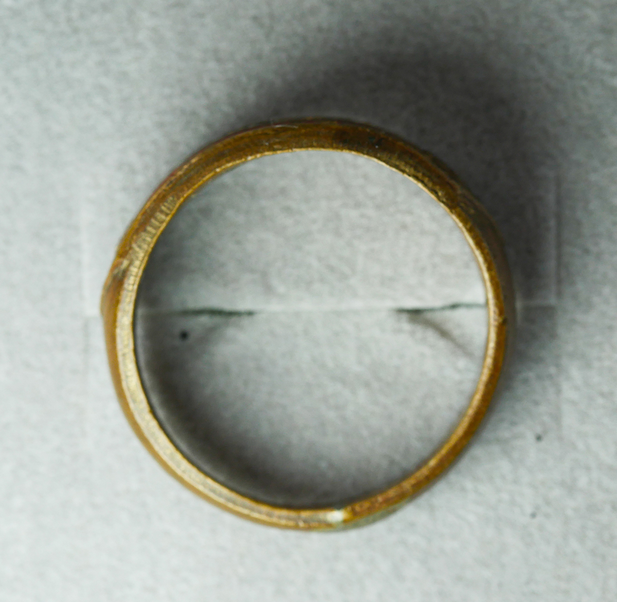 15-2_2.jpg - แหวนเจริญสุข แหวนลงยาเก่าสวย เนื้อโลหะผสม มวลสารดี | https://kamulet.in.th