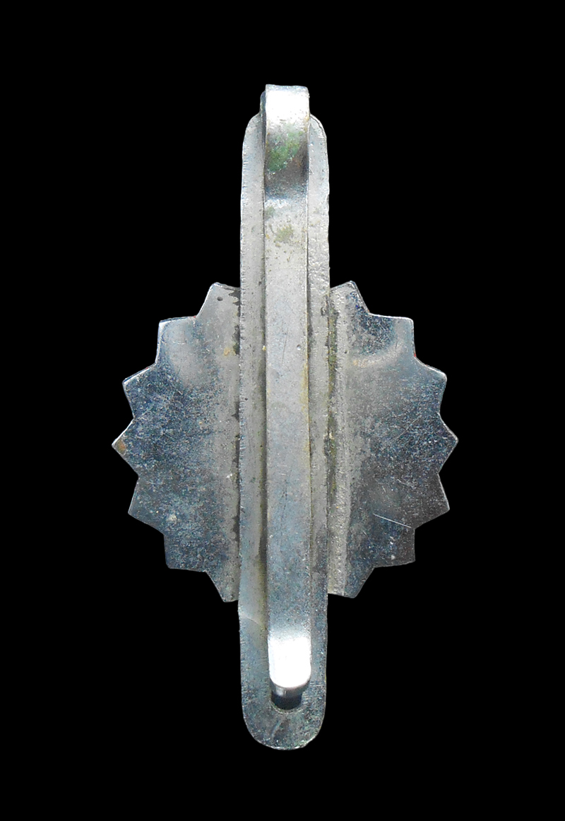 2.jpg - แหนบพัดยศหลวงพ่ออ้วน เตชธฺมโม (พระครูวิชานพัชรกิจ)วัดสว่างเนตรดงขุย อ.ชนแดน จ.เพชรบูรณ์ แท้ทันหลงพ่อปลุกเสก เนื้อกะไหล่เงินลงยา พระเกจิ ยุคเดียวกับหลว [..] | https://kamulet.in.th