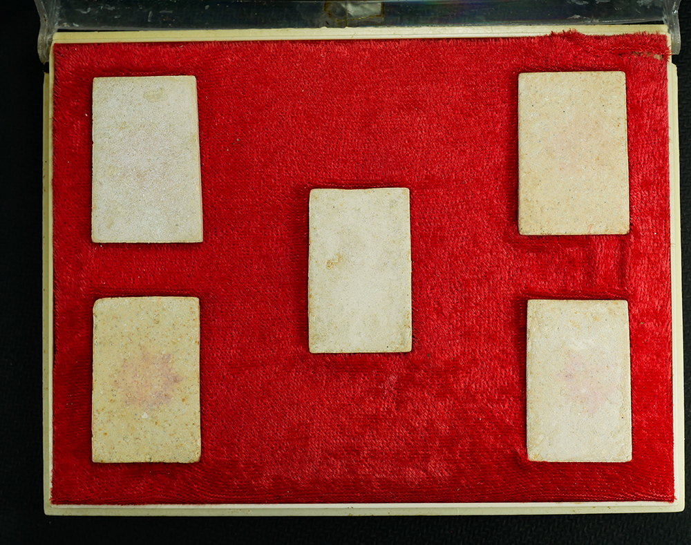 1_1.jpg - พระสมเด็จบางขุนพรหม 5พิมพ์นิยม พิธีใหญ่มหาพุทธภิเษกพระอุโบรถ วัดหงษ์รัตนาราม บางกอกใหญ่ กทม. ปี2536 พระดีปลุกเศกพิธีใหญ่ พระทำได้สวยงามน่าสะสม รายนามพ [..] | https://kamulet.in.th