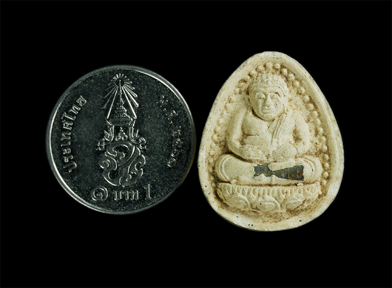 2.jpg - พระสังกัจจายน์ตะกรุดเงิน แช่น้ำมนต์ รุ่นเมตตามหามงคล 97 หลวงปู่คร่ำ ยโสธโร วัดวังหว้า อำเภอแกลง จังหวัดระยอง ปี2537 เนื้อผงพุทธคุณผงว่าน#2 | https://kamulet.in.th