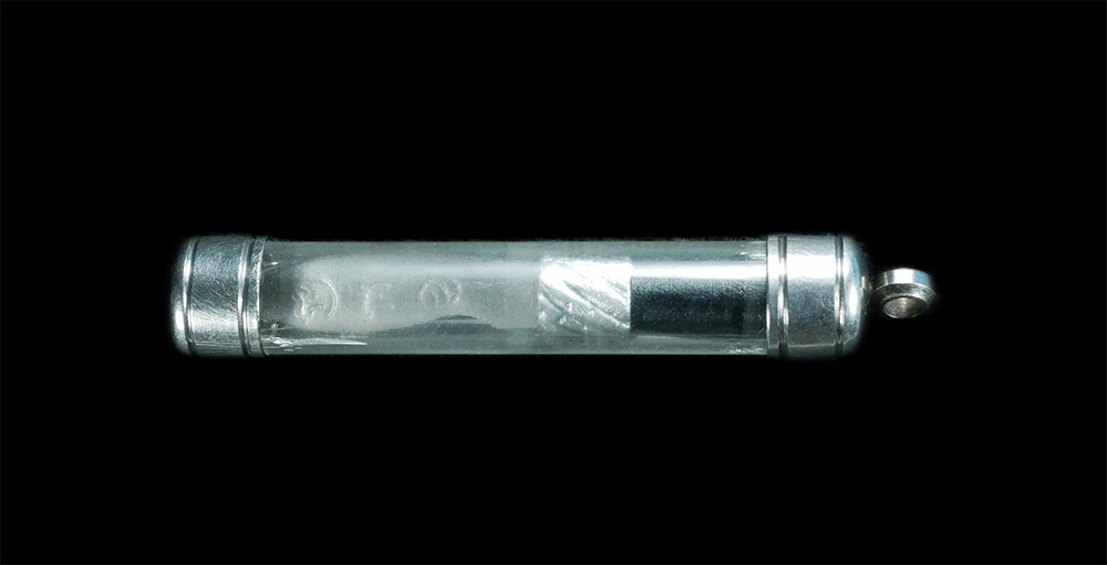 2.jpg - มีดหมอชาตรีจิ๋ว รุ่น ๑ ขนาดห้อยคอ วัดธรรมยาน จ.เพชรบูรณ์ (สายวัดท่าซุง หลวงพ่อฤาษีลิงดํา) สร้างน้อยมาก 500 เล่ม | https://kamulet.in.th