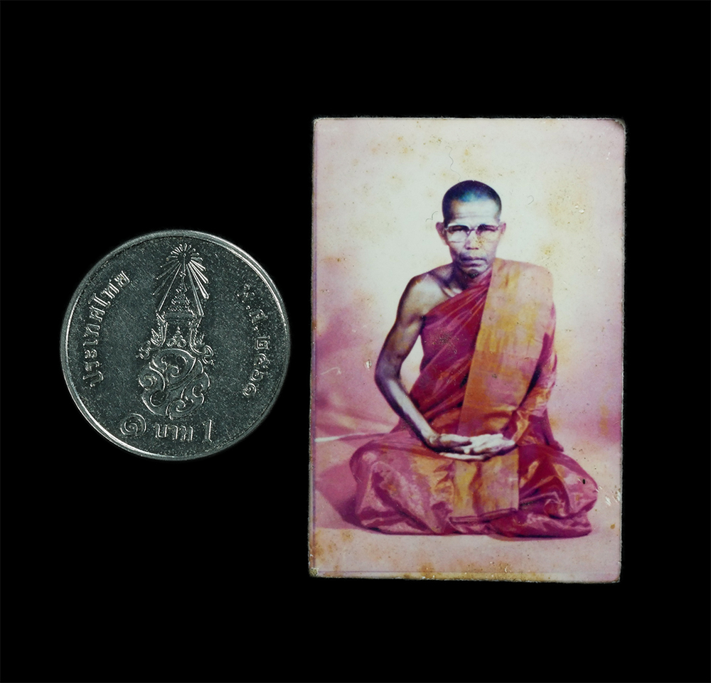 2.jpg - รูปถ่ายพระเกจิเก่า ขนาดประมาณ 1นิ้ว รูปเก่าสวย ไม่ทราบที่ | https://kamulet.in.th