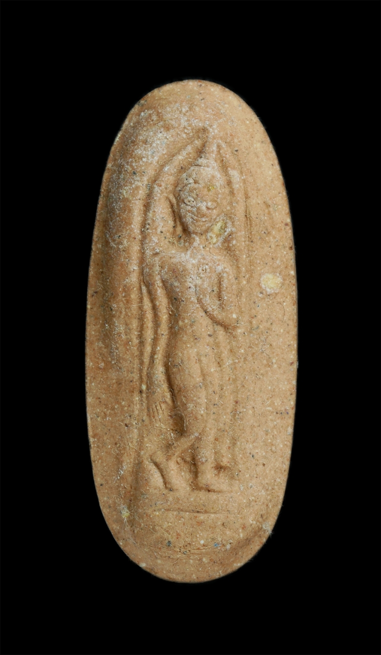 1_0.jpg - พระลีลา เนื้อกระเบื้องพระอุโบสถ อายุเก่าแก่กว่า 300 ปี วัดชุมพลนิกายารามราชวรวิหาร จ.อยุธยา รุ่นเทอดพระเกียรติ ปี2539 หลวงพ่อ.เมี้ยน วัดโพธิ์กบเจ้า, ห [..] | https://kamulet.in.th