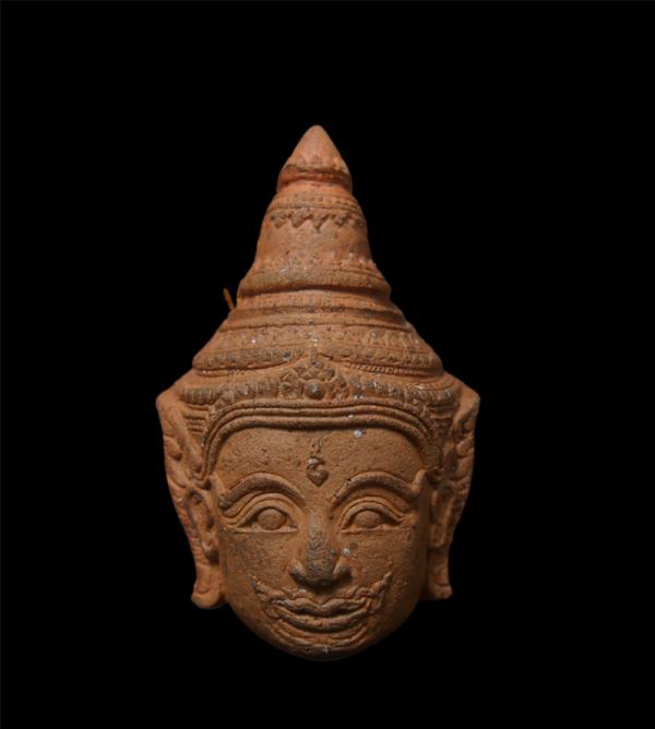 หน้าพระลักษณ์ นะหน้าทอง เนื้อพญาหลง ฝังตะกรุด ติดจีวร หลวงปู่อุ้ย วัดคลองคล้า อ.ชนแดน จ.เพชรบูรณ์ ปี2560 เลข293 พระสร้างได้สวยงามม [..] | https://kamulet.in.th