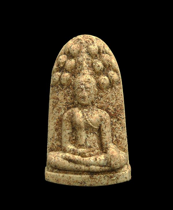 พระรอดเพชรกลับ รุ่นแรก หลังยันต์เฑาะ ปี2556 หลวงปู่พวง วัดน้ำพุสามัคคี อ.ชนแดน จ.เพชรบูรณ์ ปลุกเสกเดี่ยว 10 วัน 10 คืน พระเกจิดังเ [..] | https://kamulet.in.th