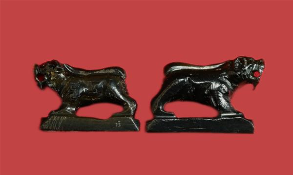 เสือดำเขาควายแกะ หลวงพ่อสิน วัดละหารใหญ่ ปี2557 จำนวน 2 ตัว หลวงพ่อสิน(พระครูสุภัททาจารคุณ) วัดละหารใหญ่ อ.บ้านค่าย จ.ระยอง หลวงพ่ [..] | https://kamulet.in.th