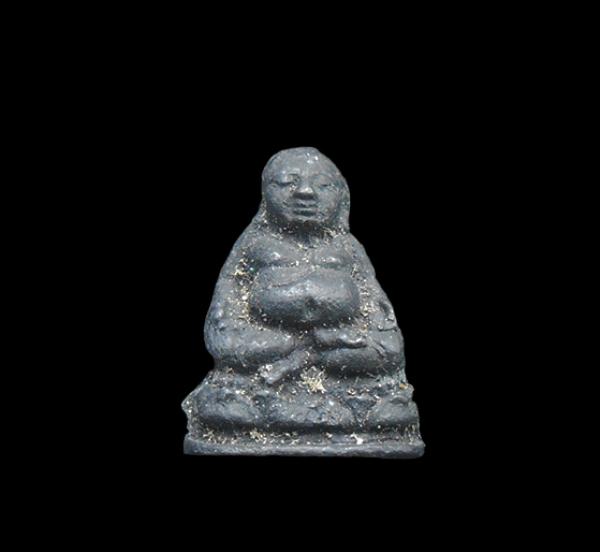 พระสังกัจจายน์จิ๋ว หลวงปู่หลิว วัดไร่แตงทอง จ.นครปฐม หลังยันต์นะชาลีติ เนื้อตะกั่ว  | https://kamulet.in.th