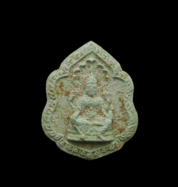 พระนารายณ์ เนื้อผงสีเขียว วัดโกรกแก้ววงพระจันทร์ ต.หนองไม้แก่น อ. แปลงยาว จ.ฉะเชิงเทรา หลวงปู่ทิม วัดละหารไร่ ปลุกเสก ปี2515-2516  [..] | https://kamulet.in.th