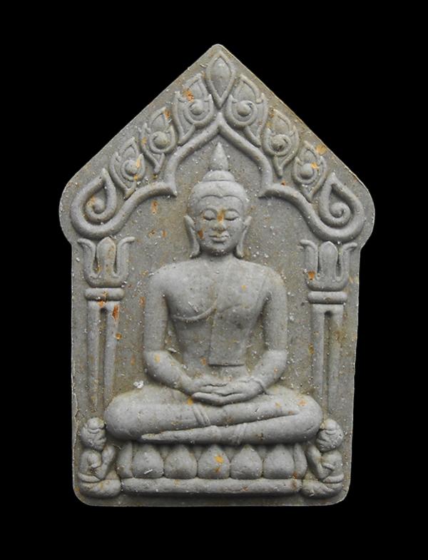 ขุนแผนหลังครุฑ ผงพรายกุมารหลวงปู่ทิม วัดละหารไร่ ผงพุทธคุณ ผงว่าน หลวงพ่อแฉ่  วัดหนองคอกหมู จ.ระยอง  | https://kamulet.in.th