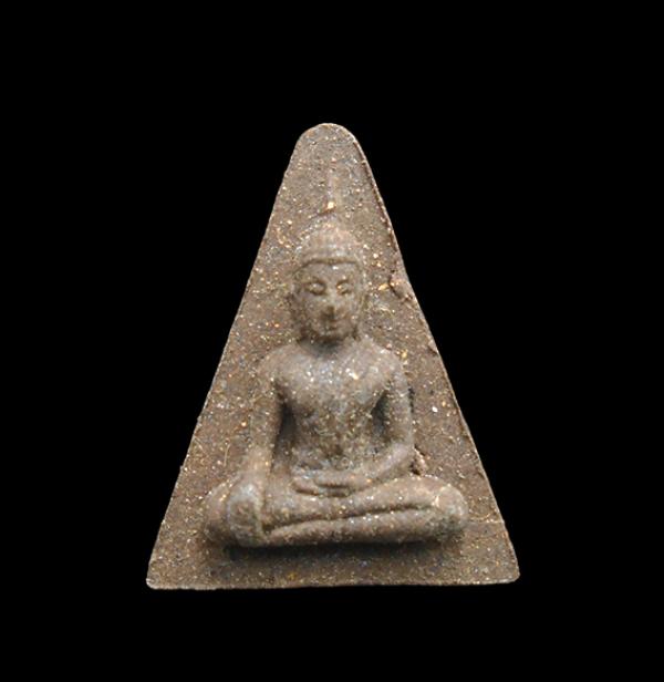 พระนางพญา หลวงพ่อแย้ม วัดสามง่าม จ.นครปฐม รุ่น 43 เกศา พระสุปฏิปันโน ปี2543 พระเก่าสวยมวลสารดีมาก พร้อมซองเดิมๆ น่าเก็บสะสม | https://kamulet.in.th