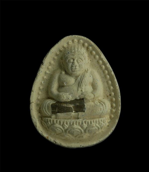 พระสังกัจจายน์ตะกรุดเงิน แช่น้ำมนต์ รุ่นเมตตามหามงคล 97 หลวงปู่คร่ำ ยโสธโร วัดวังหว้า อำเภอแกลง จังหวัดระยอง ปี2537 เนื้อผงพุทธคุณ [..] | https://kamulet.in.th