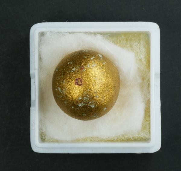 ลูกอมผงพรายกุมาร ผสมว่านดอกทอง หลวงพ่อสาคร วัดหนองกรับ อ.บ้านค่าย จ.ระยอง ปี2554 โค๊ตนะ สร้าง4999ลูก (มีหลายลูก) | https://kamulet.in.th