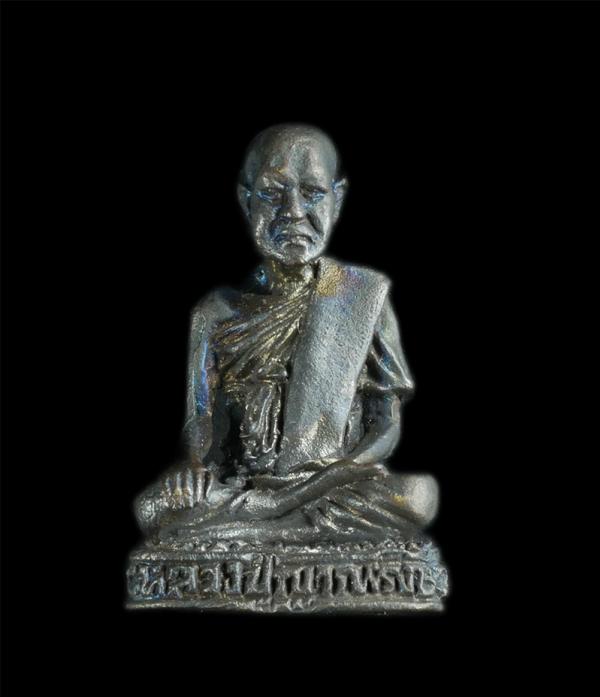 รูปหล่อหลวงปู่ญาณรังษีมณีวงศ์ (หลวงพ่อทำ) วัดเกาะจันทาราม อ.เมือง จ.ฉะเชิงเทรา ปี2537 เนื้อนวะโลหะ | https://kamulet.in.th