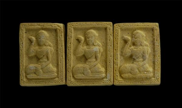 แม่นางกวัก วัดมาบตอง ต.หนองละลอก อ.บ้านค่าย จ.ระยอง งานผูกพัทธสีมาวัดมาบตอง ปี2547 เกจิสายระยอง หลวงพ่อสาคร หลวงพ่อสิน ร่วมปลุกเสก [..] | https://kamulet.in.th