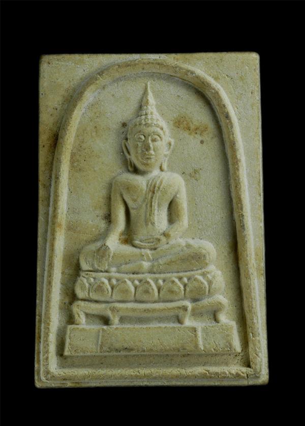 พระสมเด็จพระมงคลเทพนิมิต รุ่น 1 วัดศรีจันดาธรรม ต.ปากช่อง อ.หล่มสัก จ.เพชรบูรณ์ เนื้อผงพุทธคุณ ผงว่าน พระเก่าสวย มวลสารดี | https://kamulet.in.th