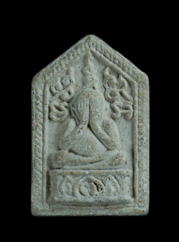 พระปิดตาห้าเหลี่ยม หลังรูปเหมือน หลวงพ่อพูน(พระครูพิพัฒน์ศีลคุณ) วัดตาลล้อม จ.ชลบุรี ปี2539 อนุสรณ์ 44 ปี พระเก่าสวย มวลสารดี พร้อ [..] | https://kamulet.in.th