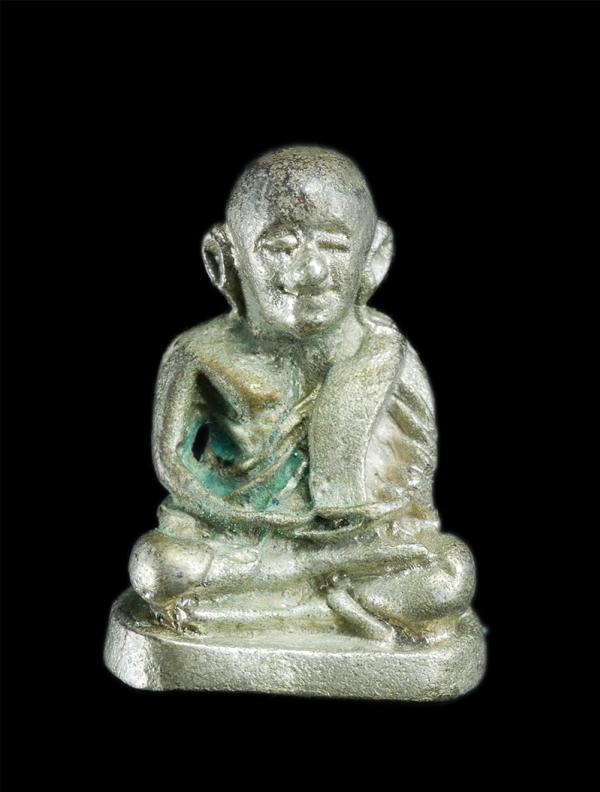 รูปหล่อ หลวงพ่อเงิน วัดบางคลาน จ.พิจิตร รุ่นวัดสร้างพุทธาภิเษก ปลุกเสกไตรมาส ปี2535  เนื้อทองผสม ไม่ผ่านการใช้พร้อมกล่องเดิมๆ | https://kamulet.in.th