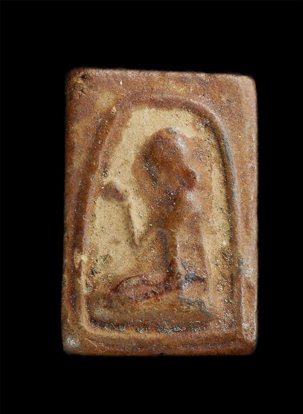 แม่นางกวักเนื้อดินหลังลายกาบหมาก พระเก่าพิมพ์สวยงาม | https://kamulet.in.th