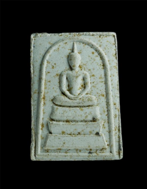 พระสมเด็จด้านหลังรูปเหมือนหลวงพ่อรวย จันทสิริ วัดท่าเรือ ในงานผูกพัทธสีมา วัดจำรุง อ.แกลง จ.ระยอง เนื้อผงพุทธคุณ ผงว่าน พระเก่าสวย [..] | https://kamulet.in.th