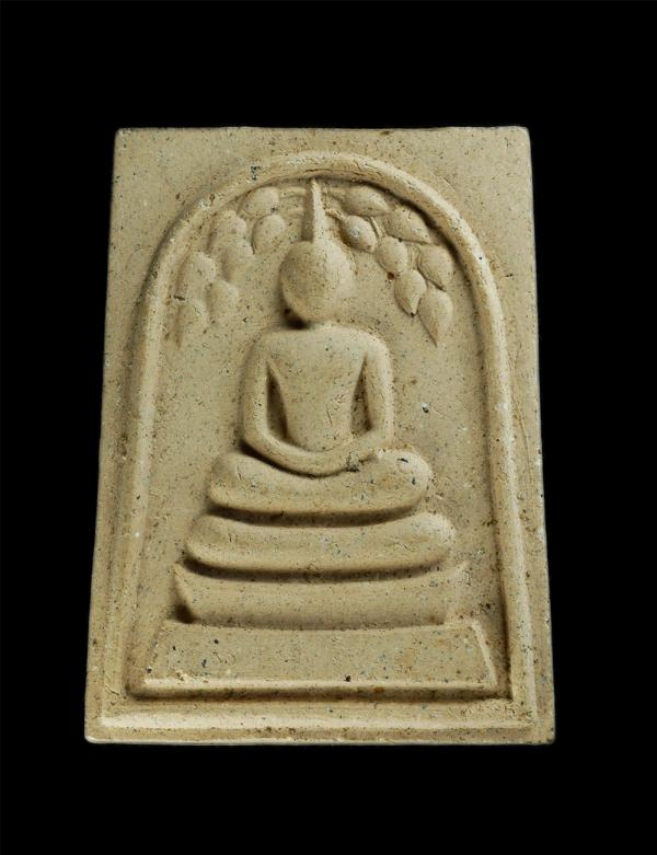 พระสมเด็จปรกโพธิ์ หลังรูปเหมือนหลวงปู่เกลี้ยง มนุญฺโญ (พระครูพิศิษฐชโลปการ) วัดเนินสุทธาวาส จ.ชลบุรี ปี2540 เนื้อผงพุทธคุณ ผงว่าน( [..] | https://kamulet.in.th