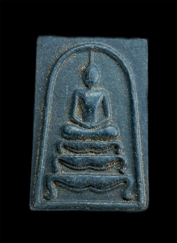 พระสมเด็จพิมพ์ขาโต๊ะ 3 ชั้น รุ่น1 หลังรูปเหมือน หลวงพ่อวันเทียน(พระครูวินิฐธรรมคุณ) วัดสระเตยใหญ่ ต.หนองทรายขาว อ.บ้านหมี่ จ.ลพบุร [..] | https://kamulet.in.th