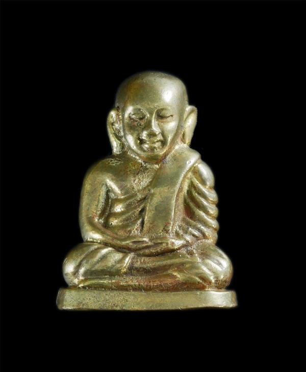 รูปหล่อหลวงพ่อเงิน วัดบางคลาน รุ่นปลดหนี้แล้วรวย รวย รวย สร้างโบสถ์ วัดวังกระสูบ จ.พิจิตร ปี2537 เนื้อทองผสม พระเก่าสวย มวลสารดี พ [..] | https://kamulet.in.th