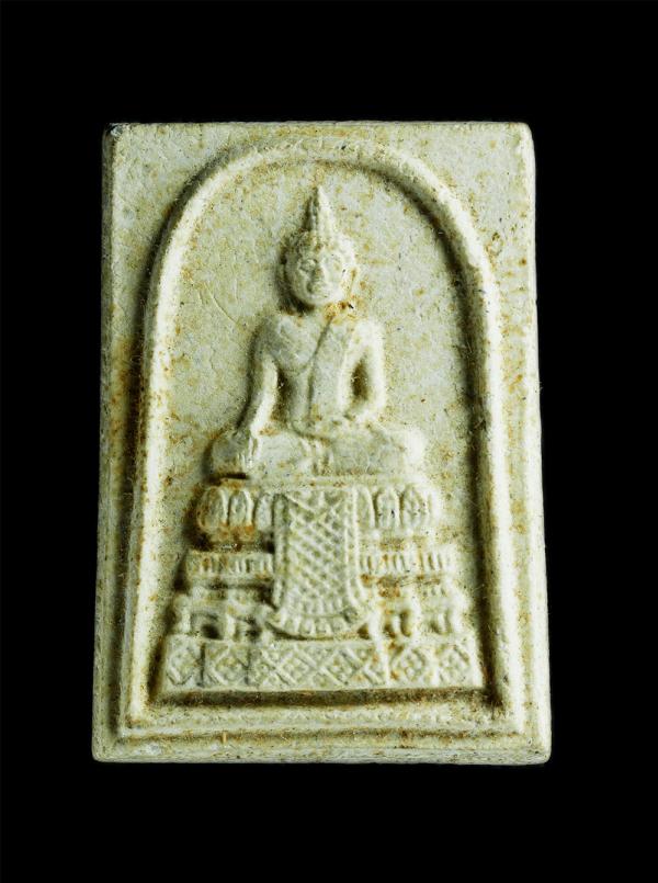 หลวงพ่อมอญ รุ่น1 งานปิดทองฝังลูกนิมิต วัดแกลงบน ต.กะเฉด อ.เมือง จ.ระยอง ปี2539  เนื้อผงพุทธคุณ ผงว่าน พระเก่าสวย มวลสารดี หลวงปู่ค [..] | https://kamulet.in.th