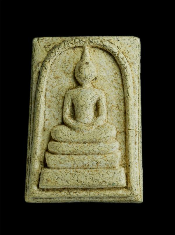 พระสมเด็จ พระครูสมุห์ประดิษฐ์ ปณฑิโต สำนักสงฆ์เขานกยูง จ.ชลบุรี สร้างปี 2537 เนื้อผงพุทธคุณ ผงว่าน พระเก่าสวย มวลสารดี พิมพ์สวย น่ [..] | https://kamulet.in.th