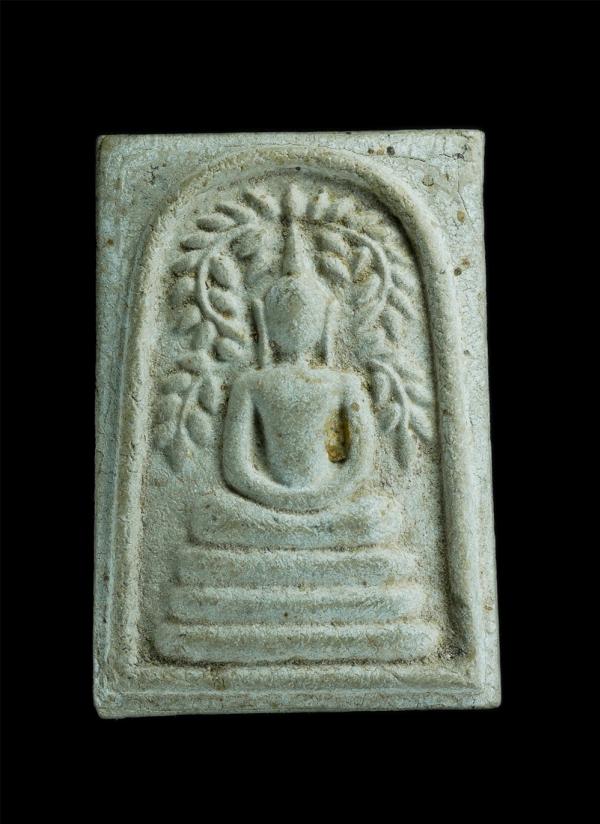 พระสมเด็จปรกโพธิ์รุ่นแรก หลวงพ่อเลื่อน วัดห้วยโป่ง จ.ระยอง ปี 2545 ที่ระลึกงานผูกพัทธสีมาวัดห้วยโป่ง เนื้อผงพุทธคุณ ผงว่าน ผงใบลาน [..] | https://kamulet.in.th