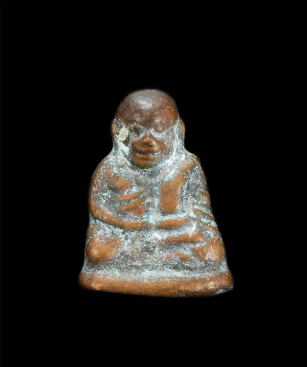 หลวงพ่อเงิน วัดบางคลาน จ.พิจิตร พิมพ์นิยมฐานเตี้ย ใต้ฐานจาร นะ องค์เล็ก เนื้อโลหะผสม | https://kamulet.in.th